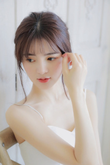 白洁被三人玩